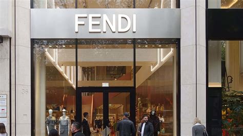 fendi srl porto san giorgio lavora con noi|Lavorare per Fendi: recensioni dei dipendenti .